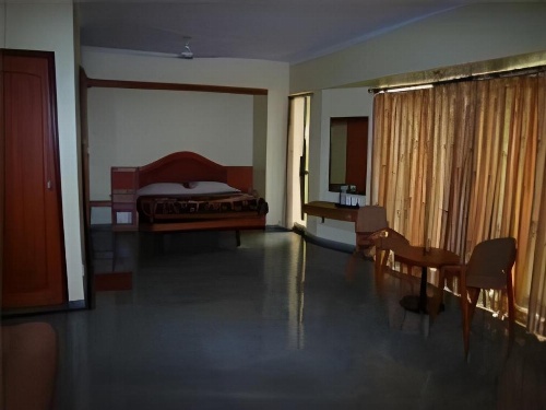 Palace Plaza image 12